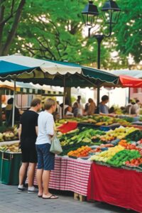 Développement économique et tourisme : Éric Bouillé, candidat aux élections municipales de Roquevaire 2026.